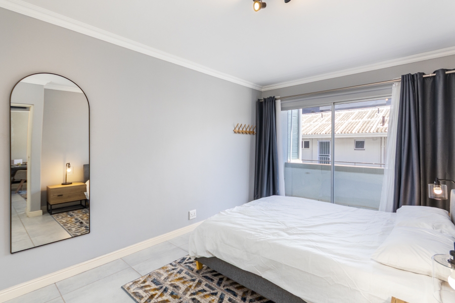 To Let 1 Bedroom Property for Rent in Sea Point Western Cape